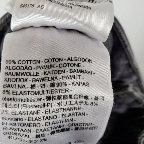 NWT 🎉Host Pick🎉 Levi's® Premium
721 HIGH RISE RIPPED SKINNY WOMEN'S JEANS - Picture 5 of 5